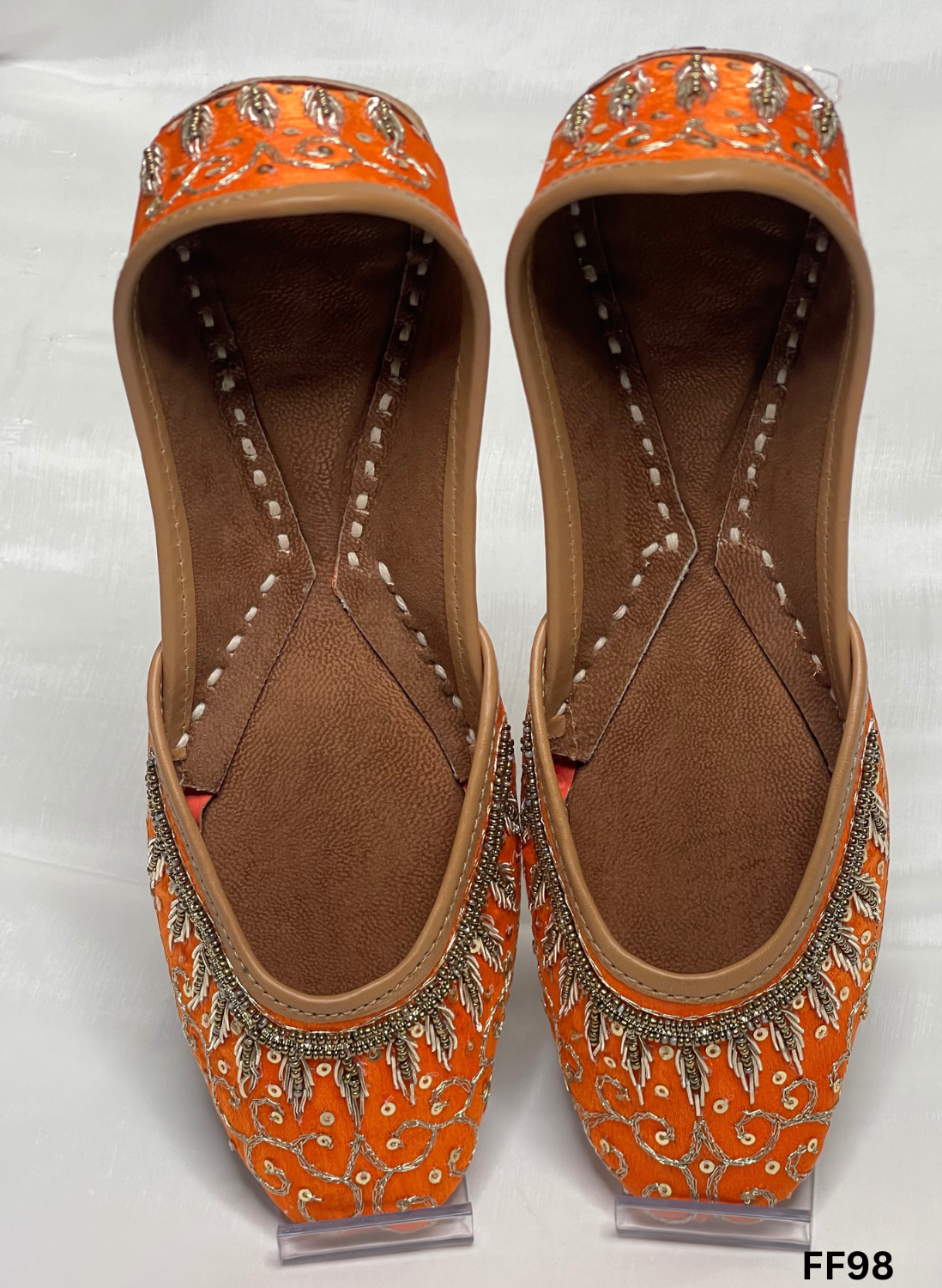 FF98 | Orange | Hand-Work | Punjabi Jutti