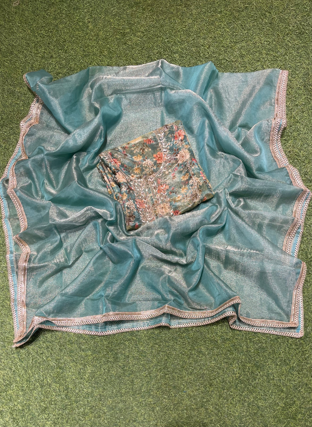 Self-Print | Shimmer Suit | Party Wear | Wedding | Jaggo | Ring Ceremony | Festival |