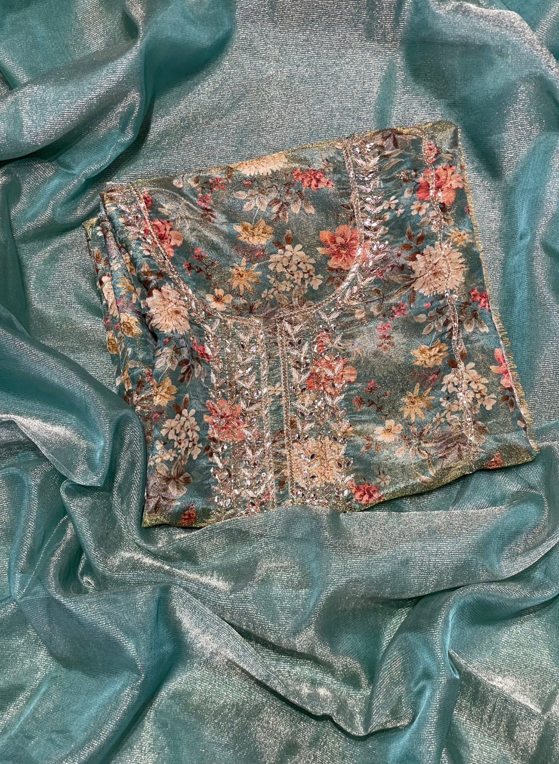 Self-Print | Shimmer Suit | Party Wear | Wedding | Jaggo | Ring Ceremony | Festival |