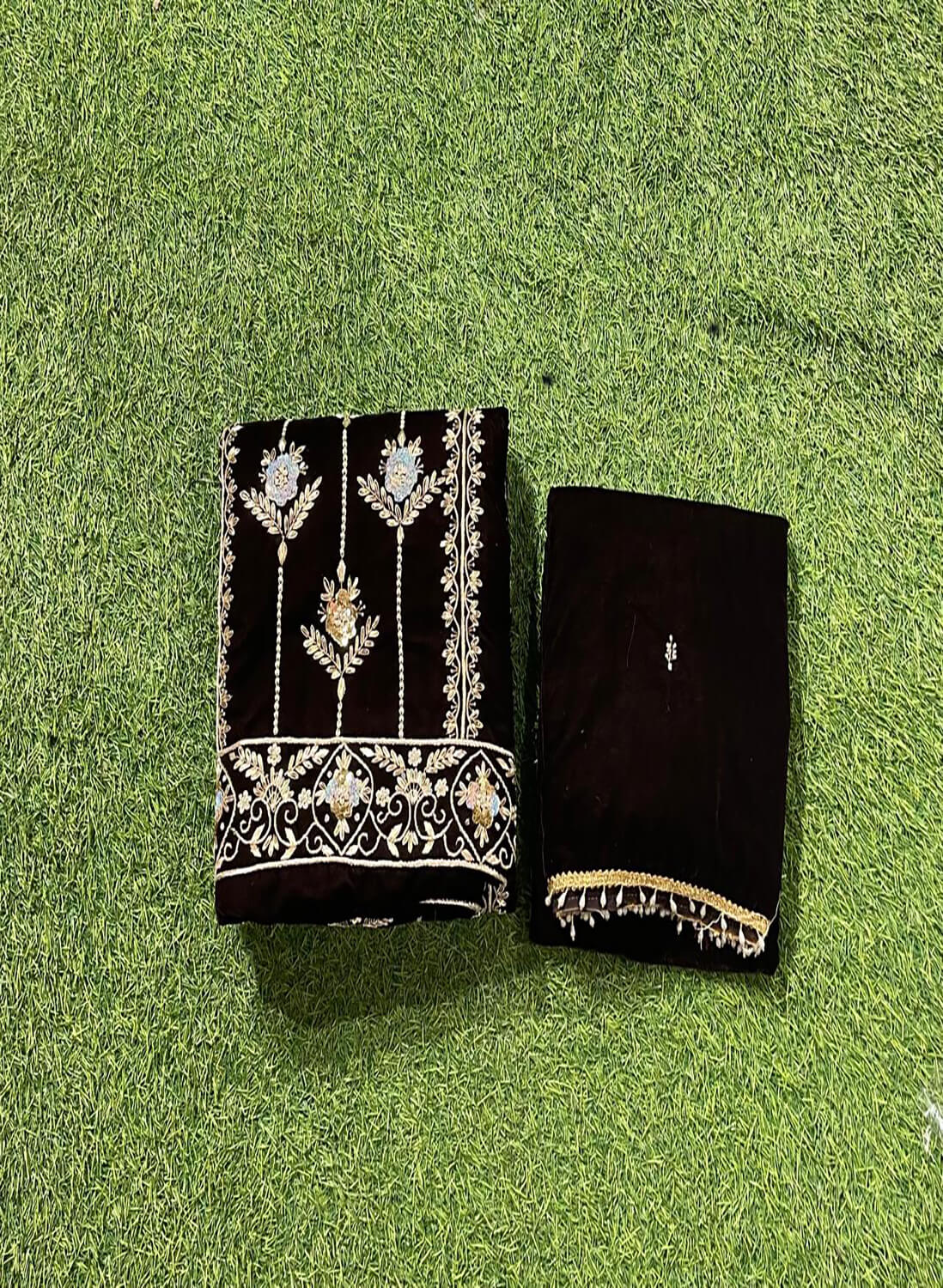 Black Velvet suite | Pure velvet | Wedding | Party Wear | Jaggo | Ring Ceremony | Festival |  | FS435