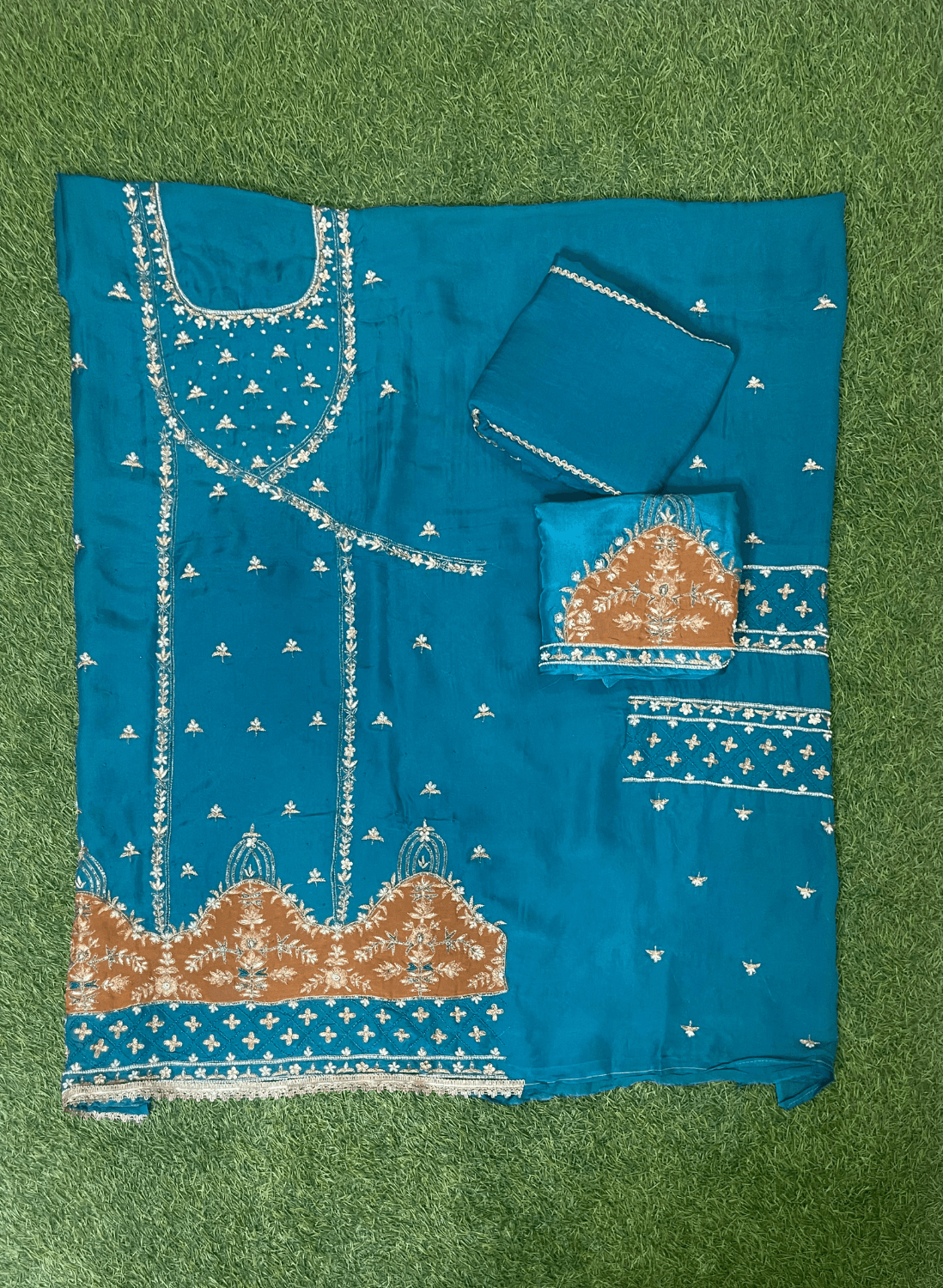 FS152 | Organza Suit| Party Wear | Wedding | Jaggo | Ring Ceremony | Festival | Handwork suit|