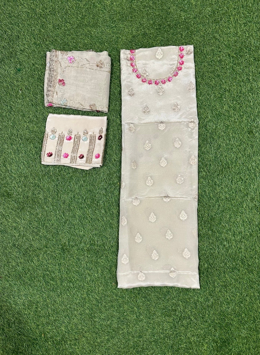 Cream Shimmer Suit | Party Wear | Wedding | Jaggo | Ring Ceremony | Festival |