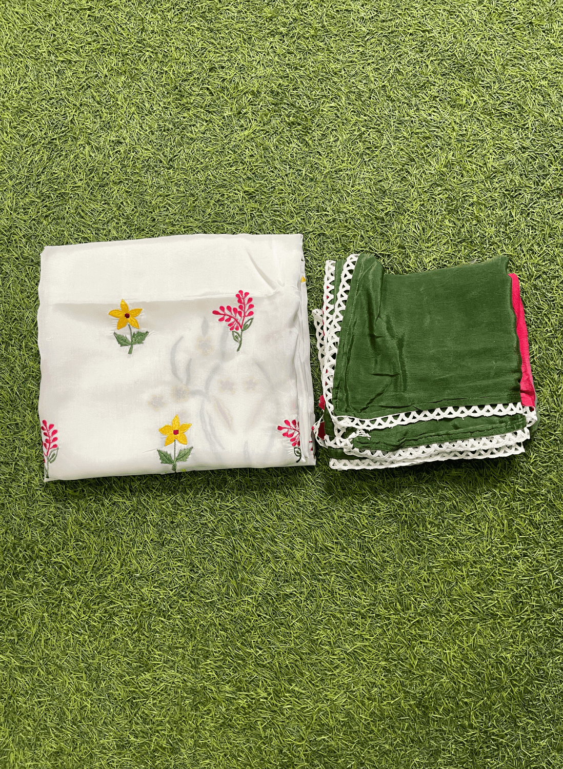 Off-White | Silk Suit | Party Wear | Wedding | Jaggo | Ring Ceremony | Festival | FS528