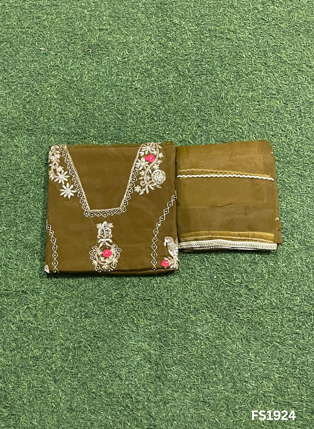 FS1924 | Peacock | Glass Shimmer Suit | Party Wear | Wedding | Jaggo | Ring Ceremony | Festival