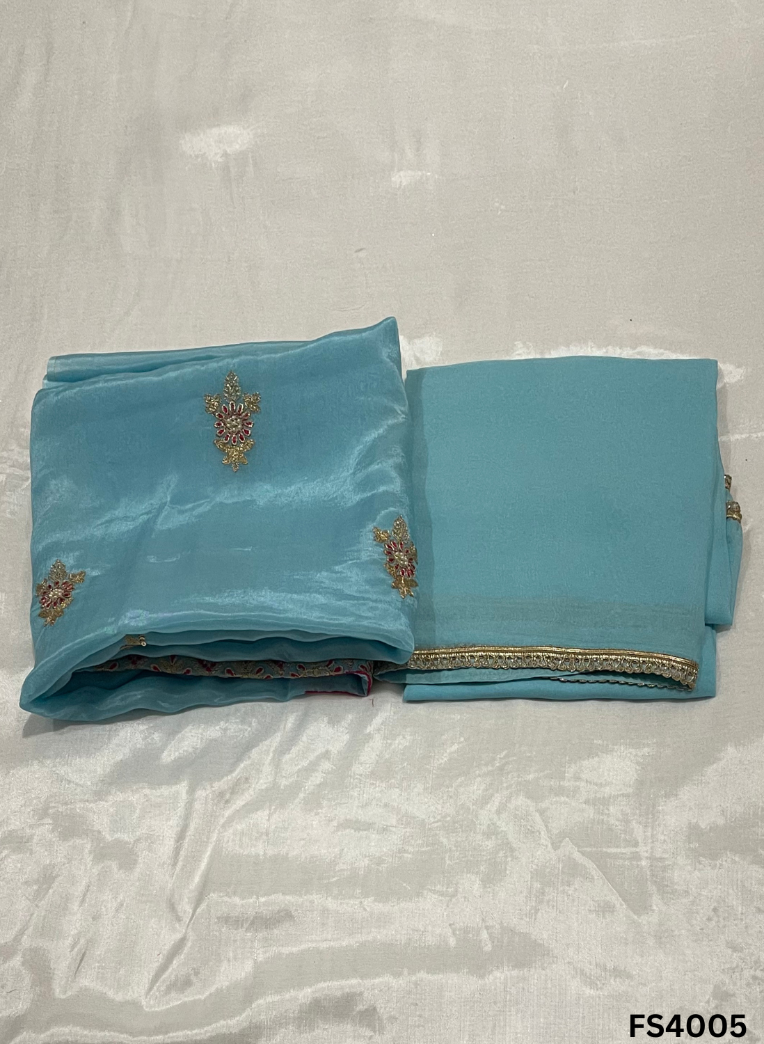 FS4005 | Silk Suit | Party Wear | Ring Ceremony | Festival Suit | Contrast Suit |