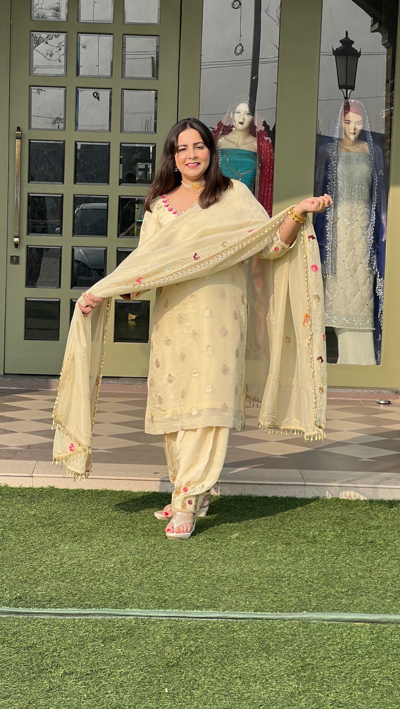 Cream Shimmer Suit | Party Wear | Wedding | Jaggo | Ring Ceremony | Festival |