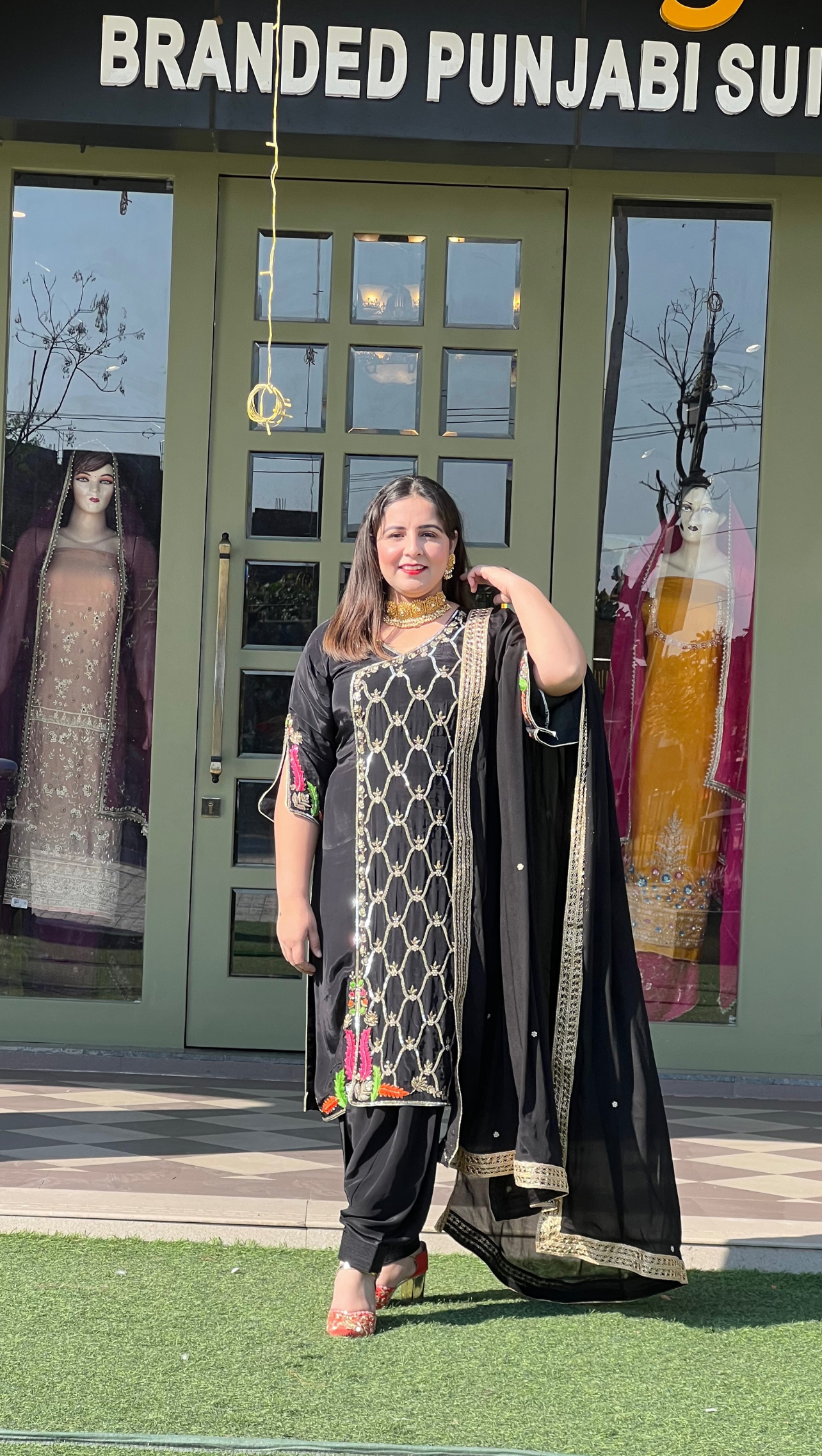FS179 | Black Crepe | Crepe Suit | Wedding | Party Wear | Ring Ceremony | Festival Suit | Allover suit | F9HAAA