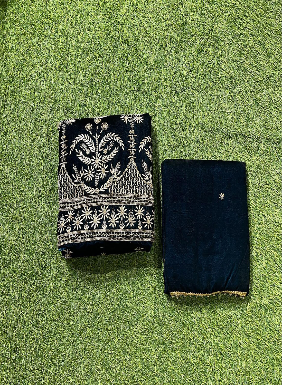 Mehroon Velvet suite | Pure velvet | Wedding | Party Wear | Jaggo | Ring Ceremony | Festival | FS436