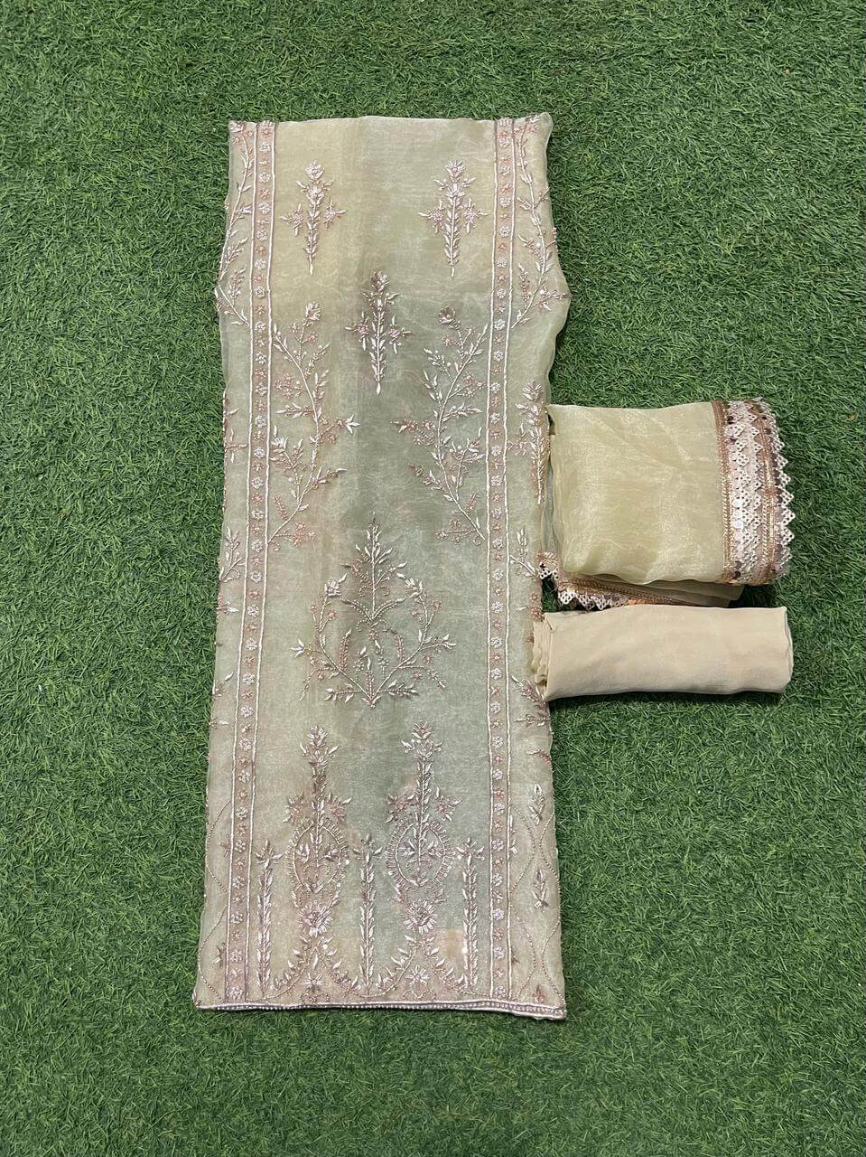 Cream | Glass Shimmer Suit | Party Wear | Wedding | Jaggo | Ring Ceremony | Festival | FS141