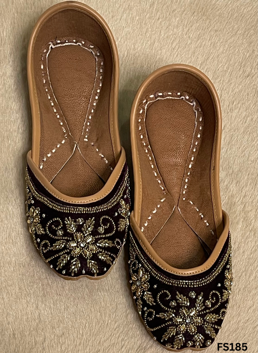 FF185 | Wine | Velvet  | Hand -Work | Punjabi Jutti