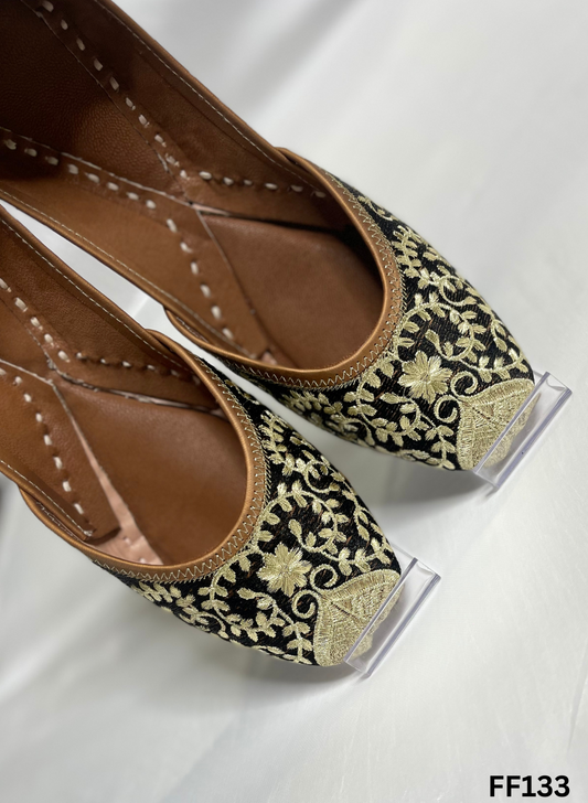 FF133 | Black  | Machine-Work | Punjabi Jutti