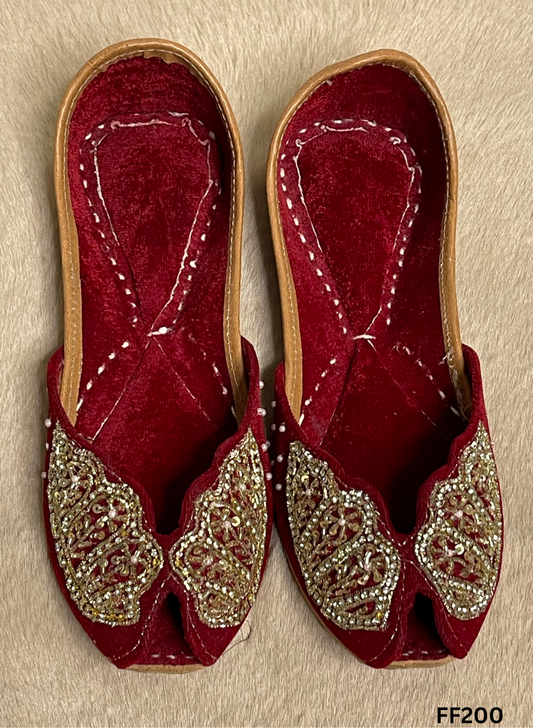 FF200 | Velvet  | Hand -Work | Punjabi Jutti