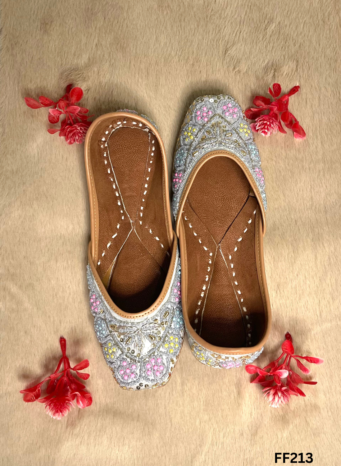 FF213 | Multi-Color | Hand -Work | Punjabi Jutti