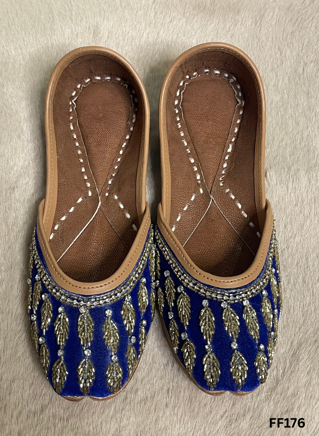 FF176 | Royal-Blue | Velvet | Hand -Work | Punjabi Jutti