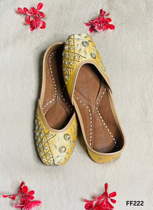 FF222 | Golden | Hand -Work | Punjabi Jutti