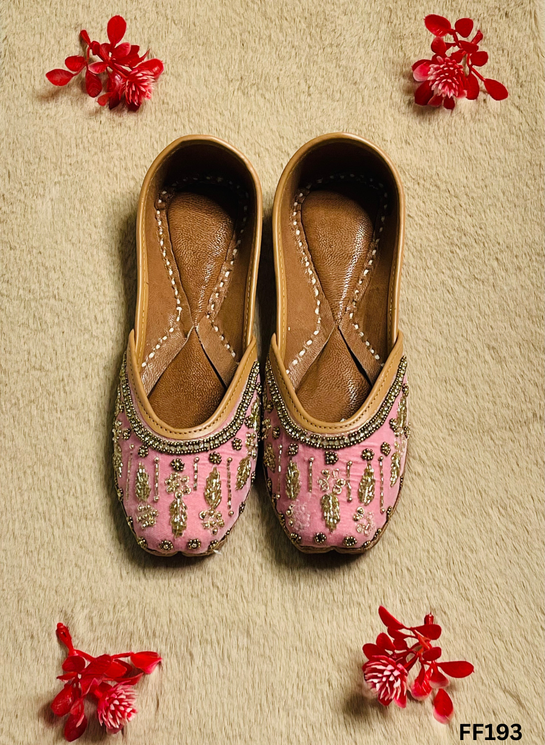 FF193 | Baby-Pink | Velvet | Hand -Work | Punjabi Jutti