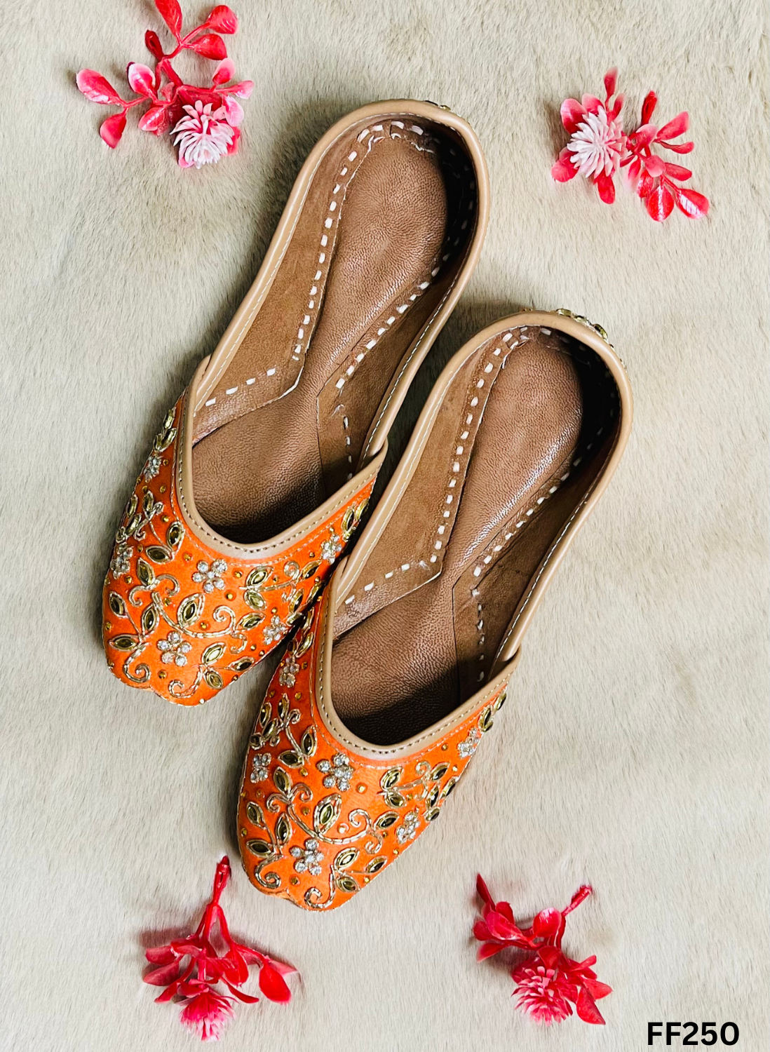 FF250 | Orange | Hand-Work | Punjabi Jutti