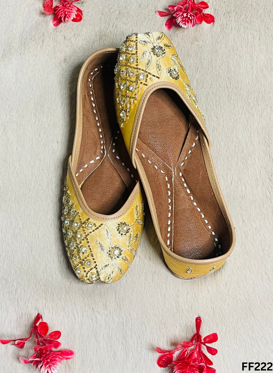 FF222 | Golden | Hand -Work | Punjabi Jutti