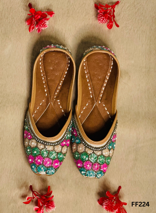 FF224 | Multi-Color   | Hand -Work | Punjabi Jutti