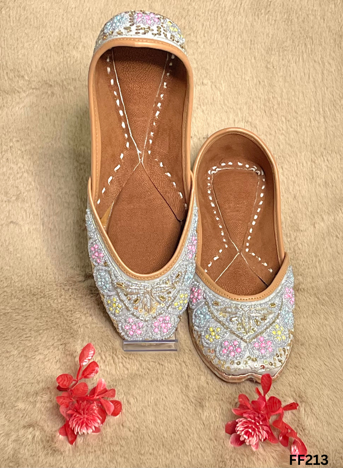 FF213 | Multi-Color | Hand -Work | Punjabi Jutti