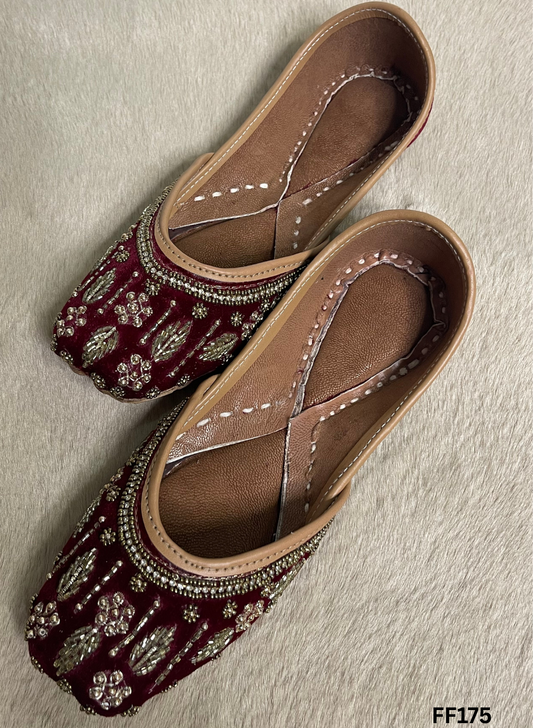 FF175 | Mehroon | Hand -Work | Punjabi Jutti