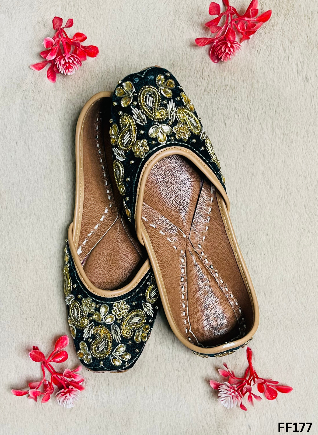FF177 | Bottle-Green| Hand-Work | Punjabi Jutti