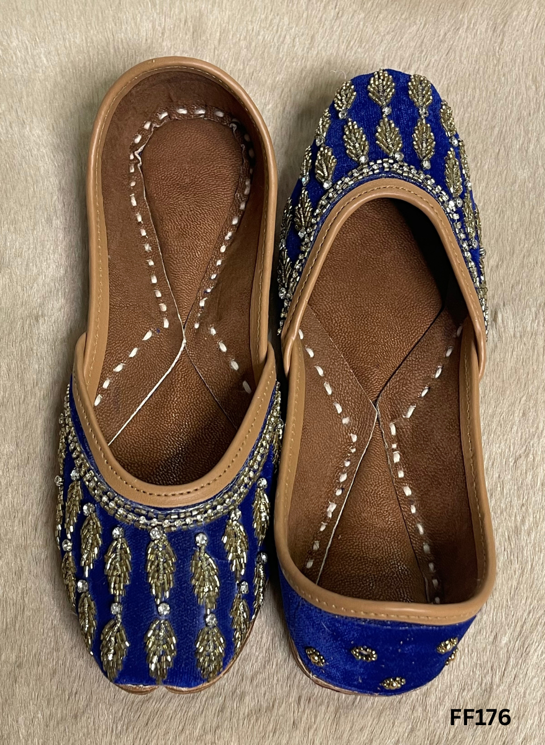 FF176 | Royal-Blue | Velvet | Hand -Work | Punjabi Jutti