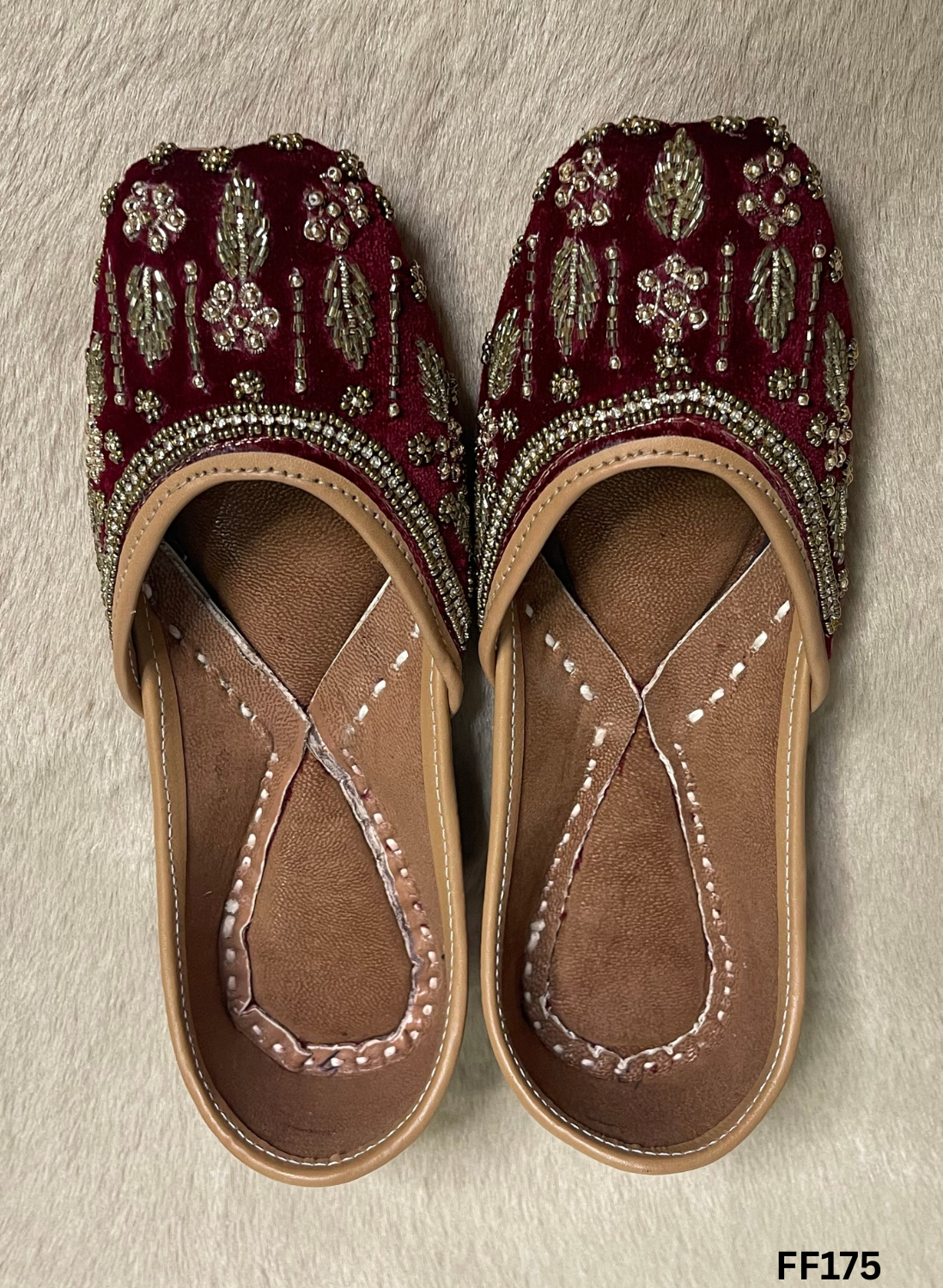 FF175 | Mehroon | Hand -Work | Punjabi Jutti