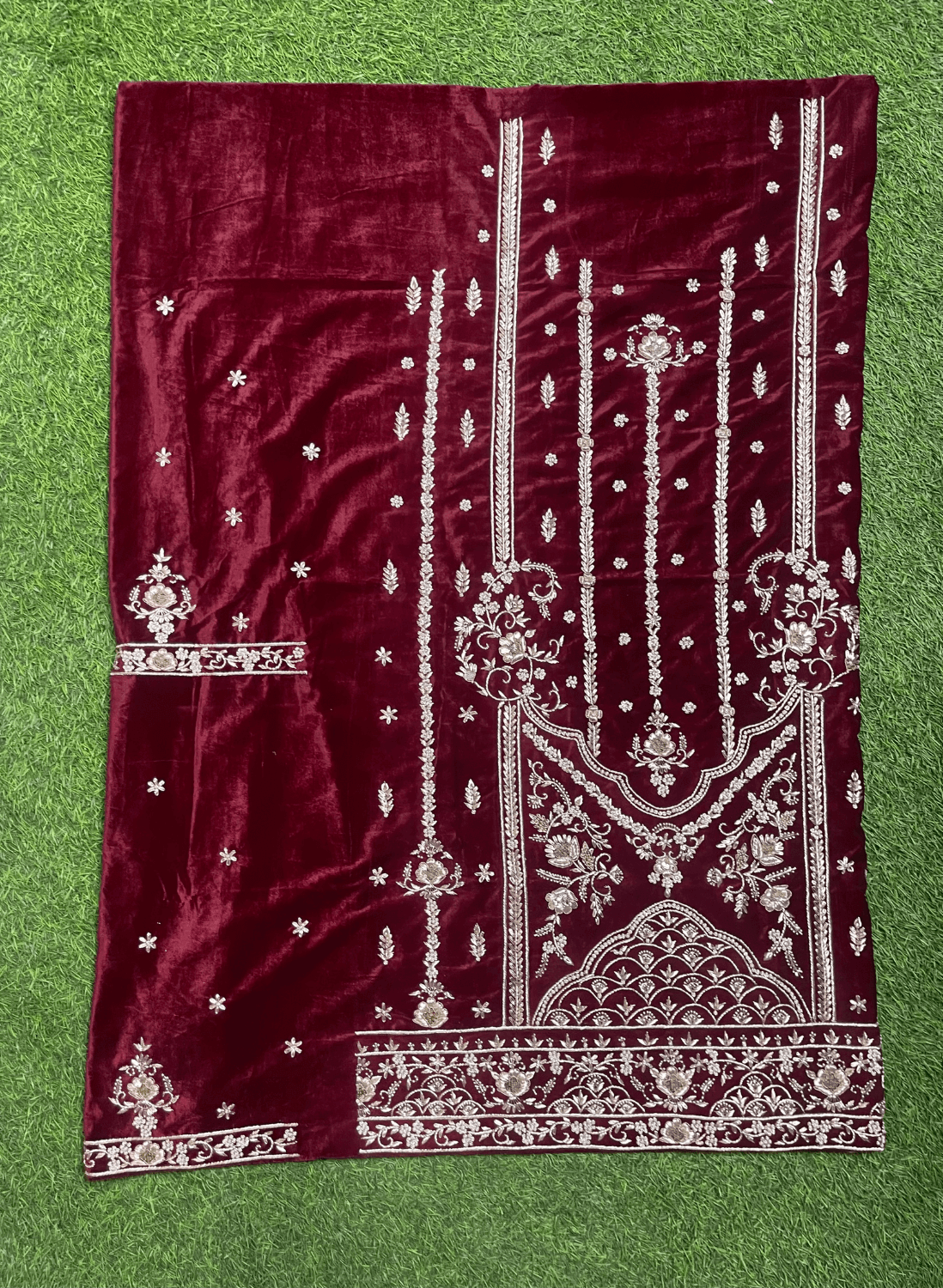 Velvet suite | Pure velvet | Wedding | Party Wear | Jaggo | Ring Ceremony | Festival|