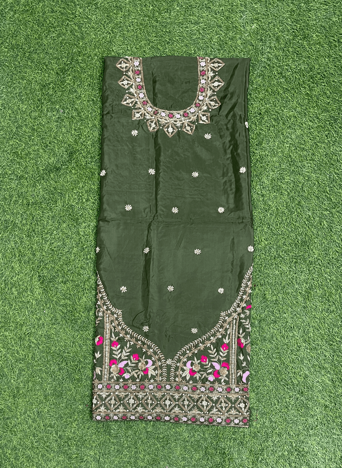 Bottle Green | Shade | Silk Suit | Party Wear | Wedding | Jaggo | Ring Ceremony | Festival | FS330