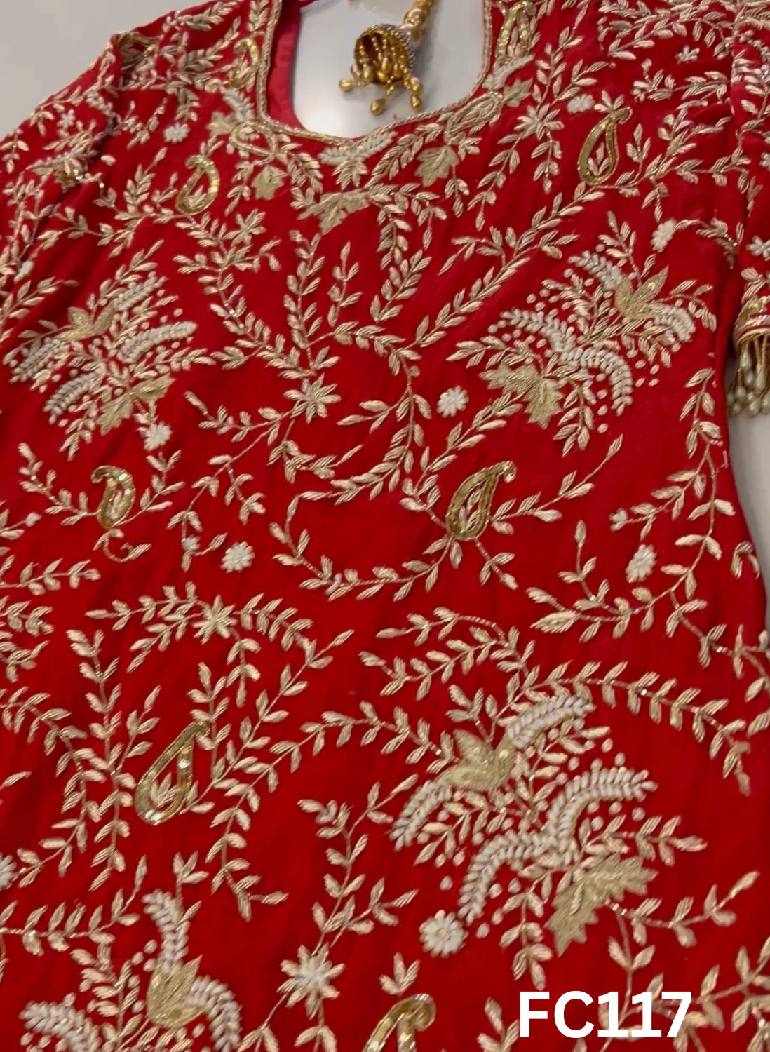 FC117  |  Made To Order (20-25 Days  ) |  Silk Suit |  Mheroon  |  Bridal Suit | Party Wear | Wedding | Festival | Celebrity | Ring Ceremony