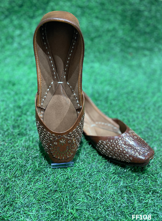 FF108 | Brown | Embroidered Punjabi Jutti | Punjabi Jutti | Thread Work Punjabi Jutti  | Comfortable |  Stylish