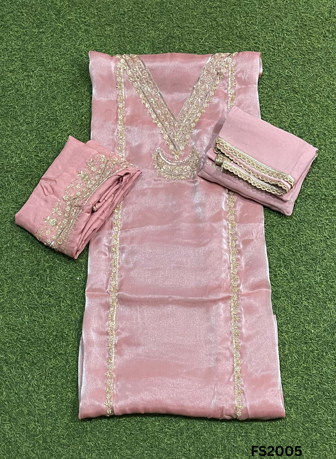 FS2005 | Peach | Glass Shimmer Suit | Party Wear | Wedding | Jaggo | Ring Ceremony | Festival