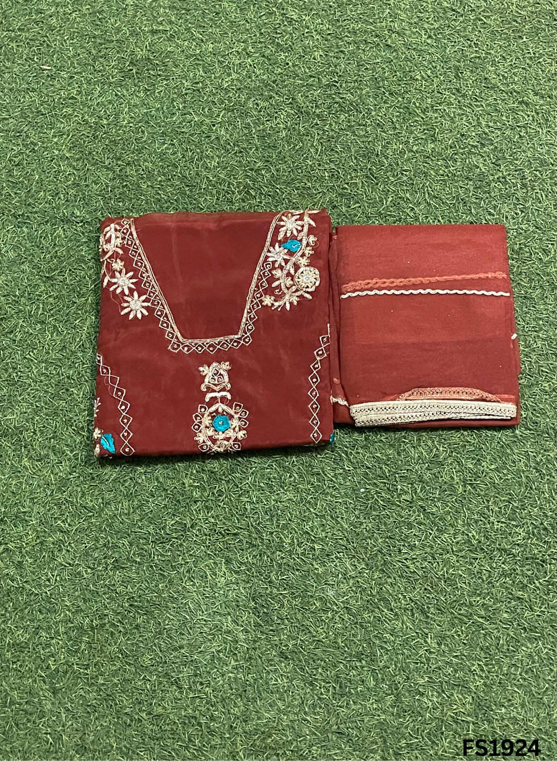 FS1924 |  Peacock | Glass Shimmer Suit | Party Wear | Wedding | Jaggo | Ring Ceremony | Festival