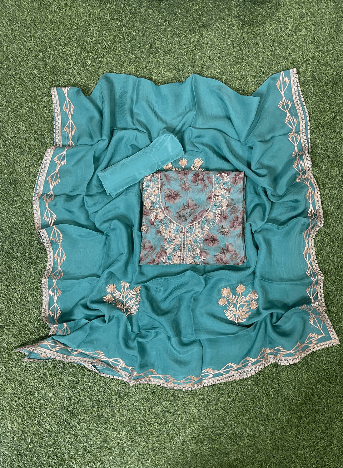 Printed Organza Suit| Party Wear | Wedding | Jaggo | Ring Ceremony | Festival | FS718