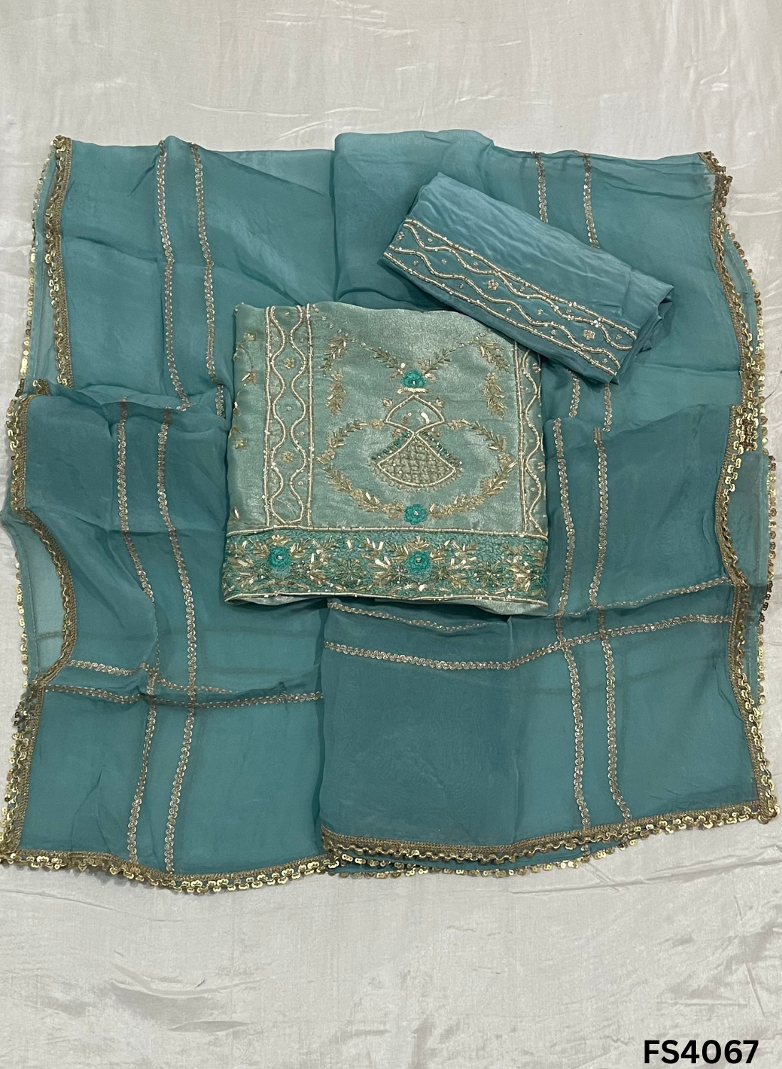 FS4067 | Shimmer Suit | Party Wear | Wedding | Jaggo | Ring Ceremony | Festival Suit |