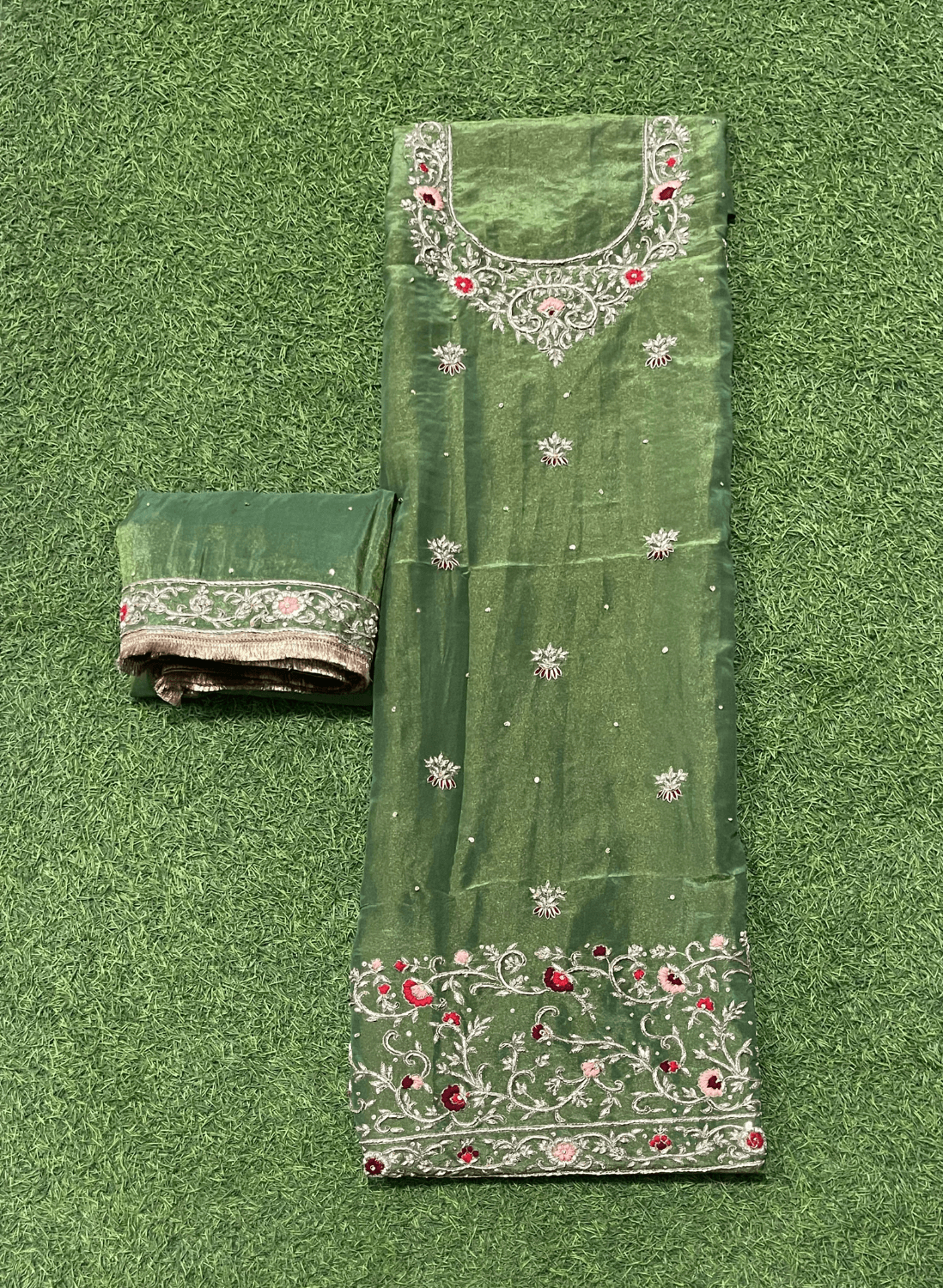 FS238 | Shimmer Suit | Party Wear | Wedding | Jaggo | Ring Ceremony | Festival | F9BCAAA