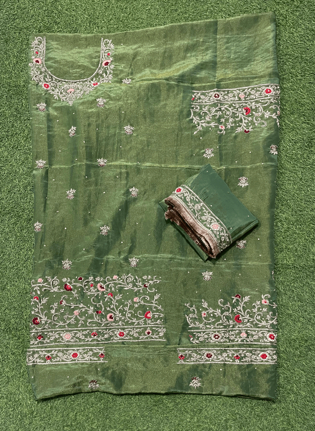 FS238 | Shimmer Suit | Party Wear | Wedding | Jaggo | Ring Ceremony | Festival | F9BCAAA