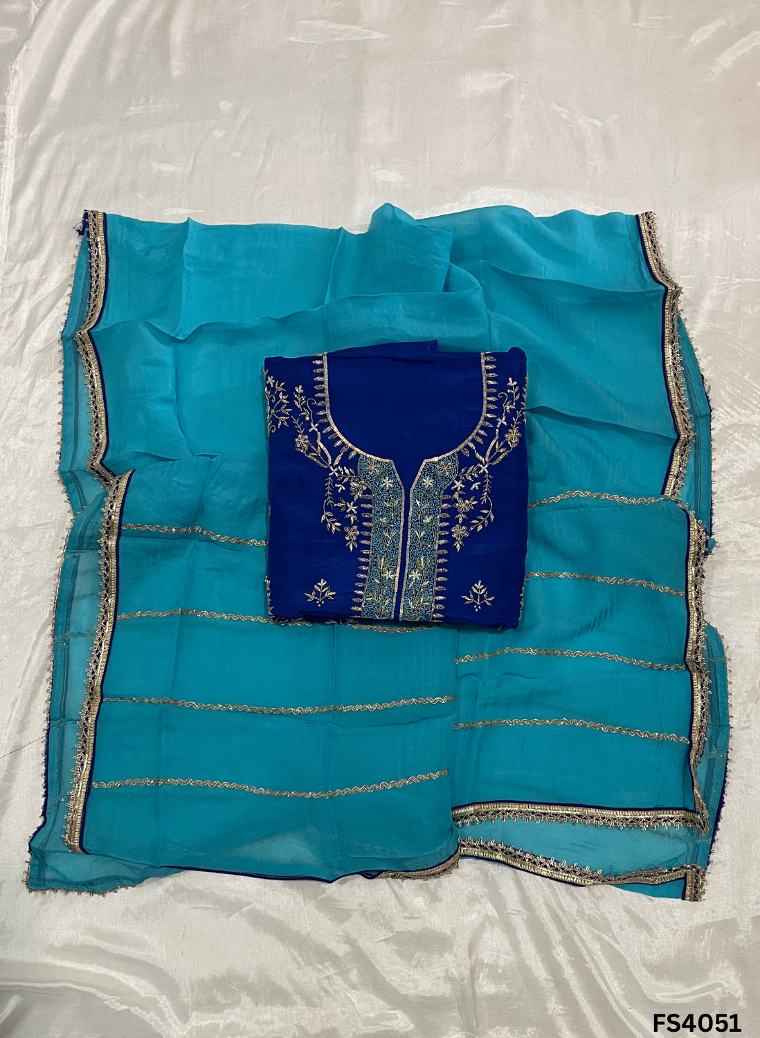 FS4051 | Silk Suit | Party Wear | Ring Ceremony | Festival Suit | Contrast Suit