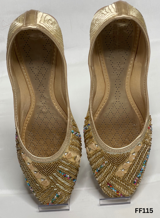 FF115 | Golden | Hand-Work | Punjabi Jutti