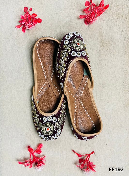 FF192 | Wine  | Hand -Work | Punjabi Jutti