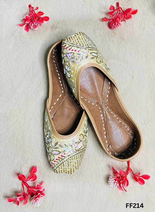 FF214 | Golden  | Hand-Work | Punjabi Jutti