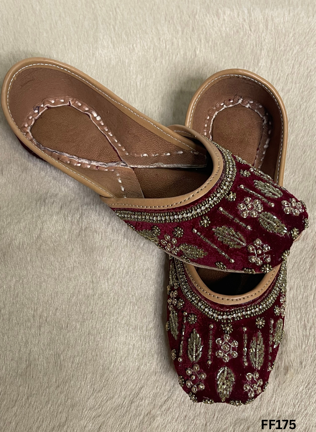 FF175 | Mehroon | Hand -Work | Punjabi Jutti