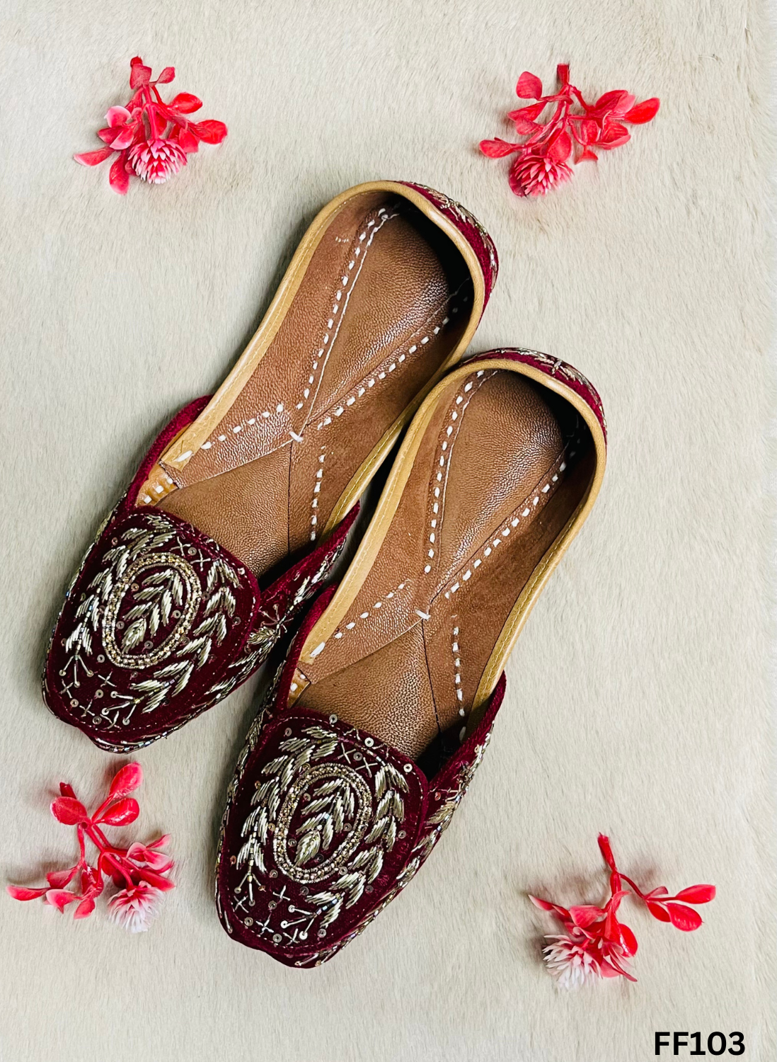FF103 | Mehroon | Hand-Work | Punjabi Jutti