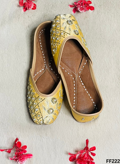 FF222 | Golden | Hand -Work | Punjabi Jutti