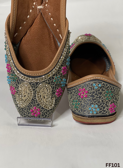 FF101 | Grey | Hand-Work | Punjabi Jutti