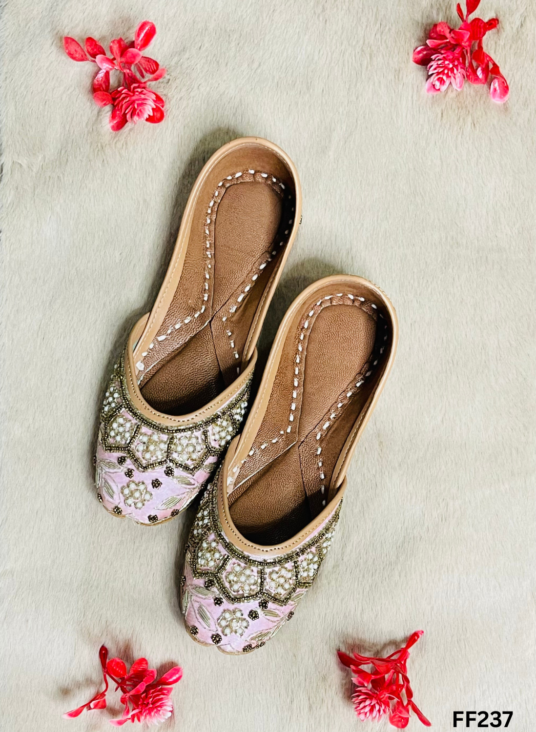 FF237 | Baby-Pink | Hand -Work | Punjabi Jutti