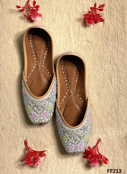 FF213 | Multi-Color | Hand -Work | Punjabi Jutti