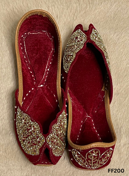 FF200 | Velvet  | Hand -Work | Punjabi Jutti
