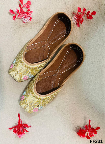 FF231 |  Golden  | Hand-Work | Punjabi Jutti